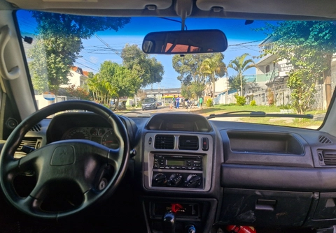 Mitsubishi Pajero TR4 2006 Prata — foto 1 de 3