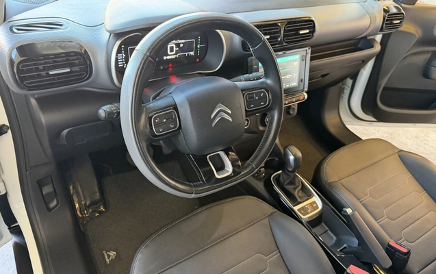 imagem-https://www.socarrao.com.br/sc-vehicle-images-prod/2501053/1791407828320-app-photos-MutxhFpsUMEFHq7iXsqSbMqAHYX6sMsS.jpg