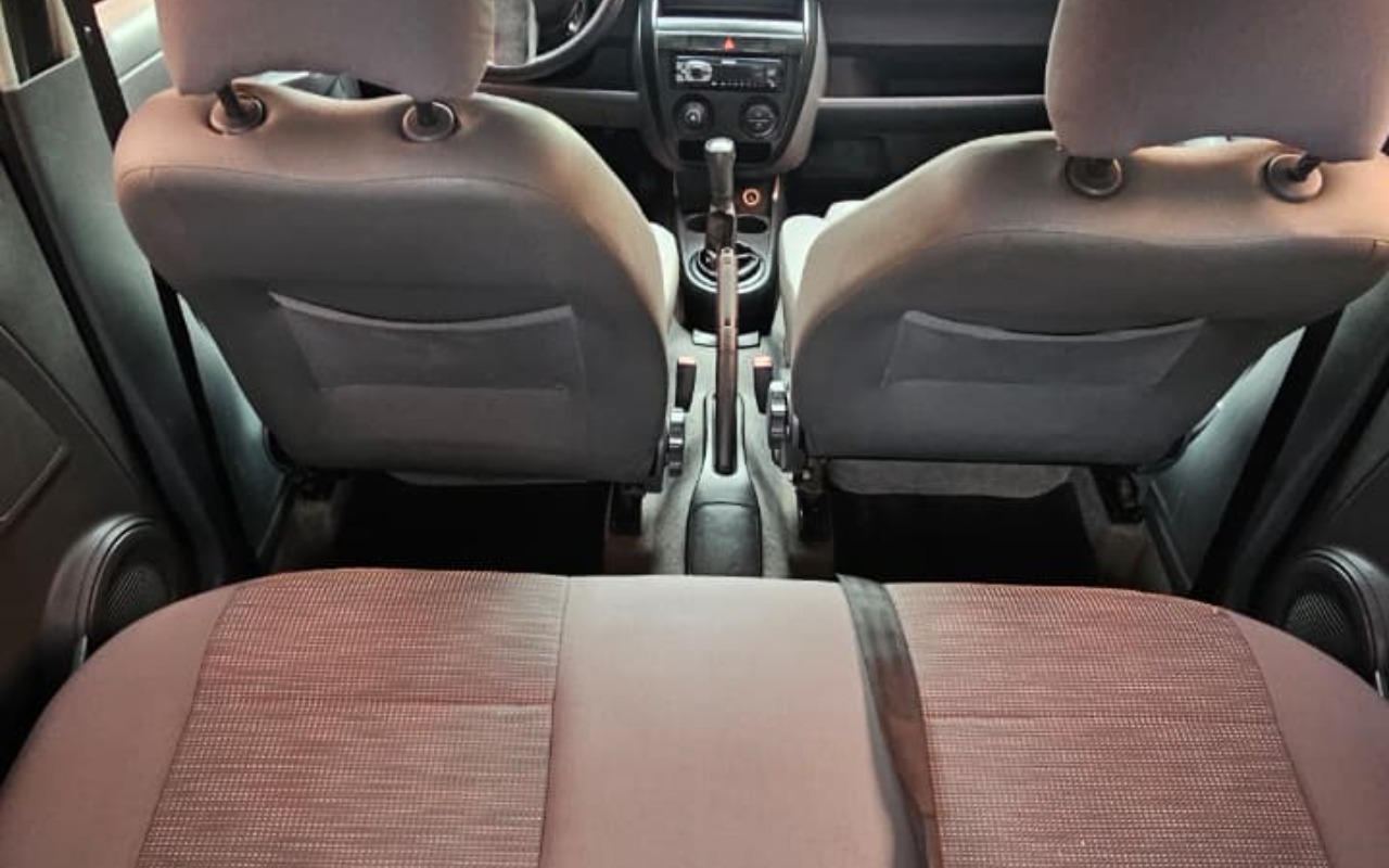 imagem-https://www.socarrao.com.br/sc-vehicle-images-prod/2501579/1783801196433-MzZhY2E2NWItYjgwYy00NjM4LWE5YjYtODY4ZDAxN2ExZjRlLmpwZw.jpg