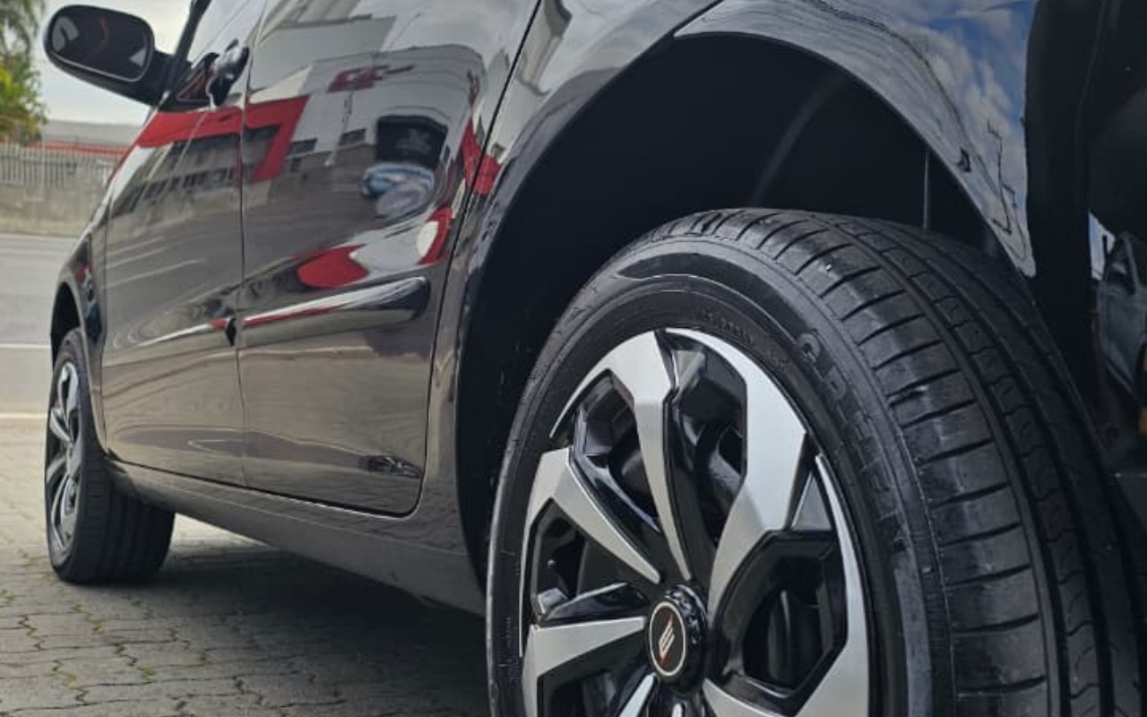 imagem-https://www.socarrao.com.br/sc-vehicle-images-prod/2501579/1783801197155-ZjI3N2NjZjMtOWU5NS00ZDEzLWJmNTItODc4NzU5MjIwMjNhLmpwZw.jpg