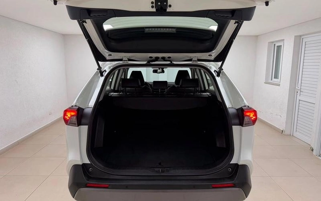 imagem-https://www.socarrao.com.br/sc-vehicle-images-prod/2501597/1788184635803-8257442_5_B_0ed3eed6cb.jpeg