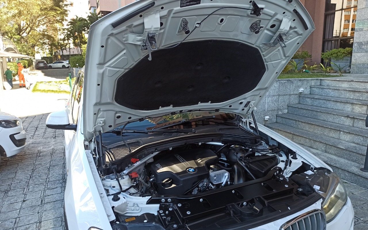 imagem-https://www.socarrao.com.br/sc-vehicle-images-prod/2501933/1783552197799-SU1HXzIwMjYwNzA4XzEzNDMzNi5qcGc.jpg