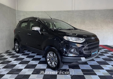 Ford EcoSport 2016 Preto — foto 1 de 3