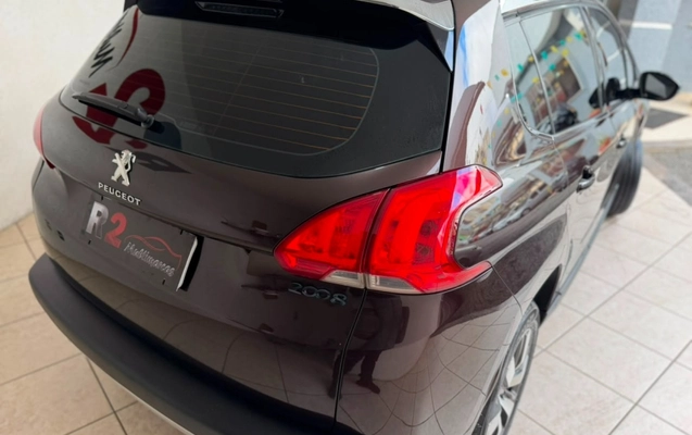 imagem-https://www.socarrao.com.br/sc-vehicle-images-prod/2502249/1787949118000-EIYVYrIdY9uu2UinAMfRWpRWjP4iyfw5.jpg