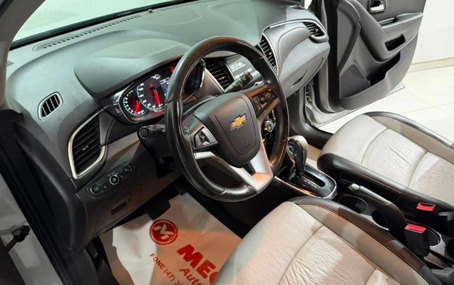 imagem-https://www.socarrao.com.br/sc-vehicle-images-prod/2502500/1783455919019-dcc3765341644e11b86c968b7f3b2f63_1783455522130.jpg