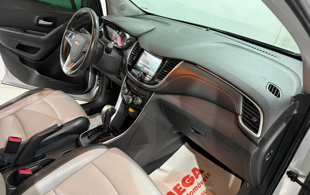 imagem-https://www.socarrao.com.br/sc-vehicle-images-prod/2502500/1783455919020-a6d4dd74333042aba7fb96accbb11148_1783455522150.jpg