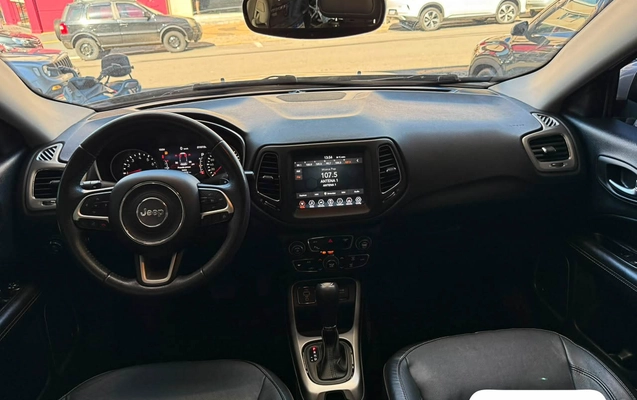 imagem-https://www.socarrao.com.br/sc-vehicle-images-prod/2503208/1785425040852-ca00e73d-0281-425e-ad2a-eb17e8d8f3aa.jpg