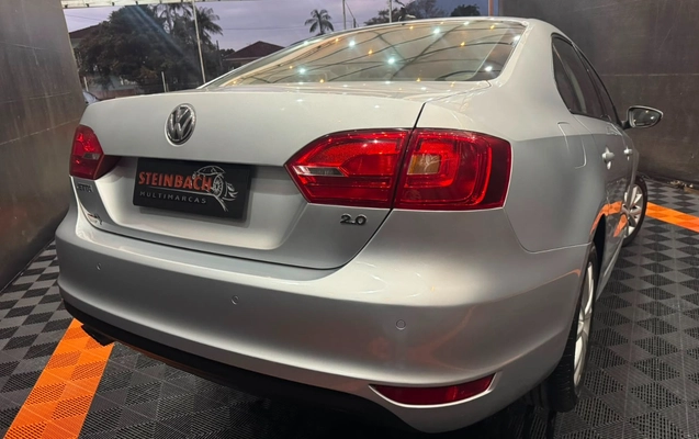 imagem-https://www.socarrao.com.br/sc-vehicle-images-prod/2513205/1783512480264-VlcgVm9sa3N3YWdlbiBKZXR0YSAyLjAgQ29uZm9ydGxpbmUgQ29tcGxldG8gMjAxNCBTdGVpbmJhY2ggTXVsdGltYXJjYXMgZW0gU2FudG8gQW1hcm8gZGEgSW1wZXJhdHJpeiBTQyA0LmpwZWc.jpeg