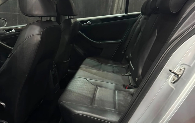 imagem-https://www.socarrao.com.br/sc-vehicle-images-prod/2513205/1783512481643-VlcgVm9sa3N3YWdlbiBKZXR0YSAyLjAgQ29uZm9ydGxpbmUgQ29tcGxldG8gMjAxNCBTdGVpbmJhY2ggTXVsdGltYXJjYXMgZW0gU2FudG8gQW1hcm8gZGEgSW1wZXJhdHJpeiBTQyAxNy5qcGVn.jpeg