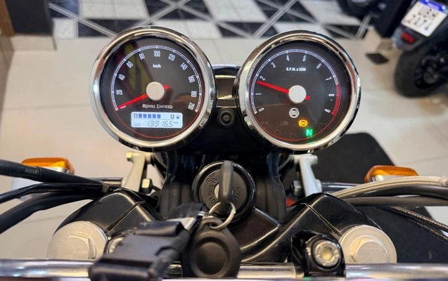 imagem-https://www.socarrao.com.br/sc-vehicle-images-prod/2513649/1788377095832-8256484_6_B_4febb2b329.jpeg