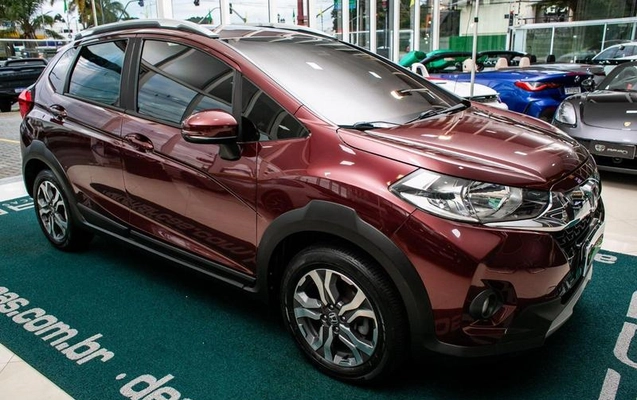 imagem-https://www.socarrao.com.br/sc-vehicle-images-prod/2513692/1785461505284-8258825_4_B_d5fc820621.jpeg