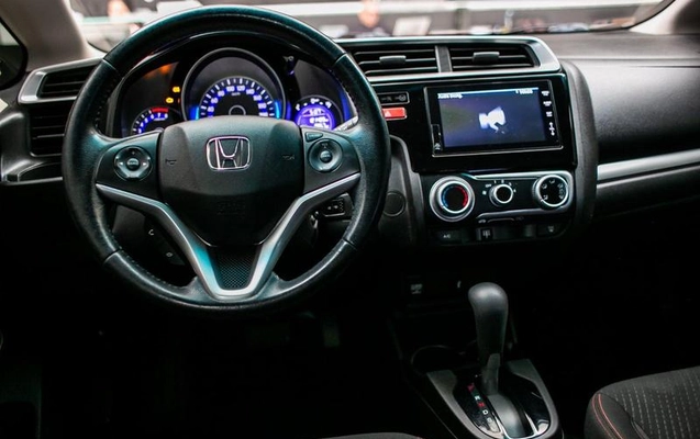imagem-https://www.socarrao.com.br/sc-vehicle-images-prod/2513692/1785461505290-8258825_16_B_c233cb70f7.jpeg