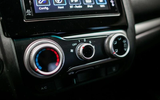 imagem-https://www.socarrao.com.br/sc-vehicle-images-prod/2513692/1785461505298-8258825_21_B_fe2c92ef15.jpeg