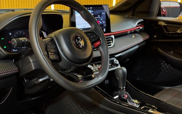 imagem-https://www.socarrao.com.br/sc-vehicle-images-prod/2513822/1787926797658-8251742_11_B_cf32a67f83.jpeg