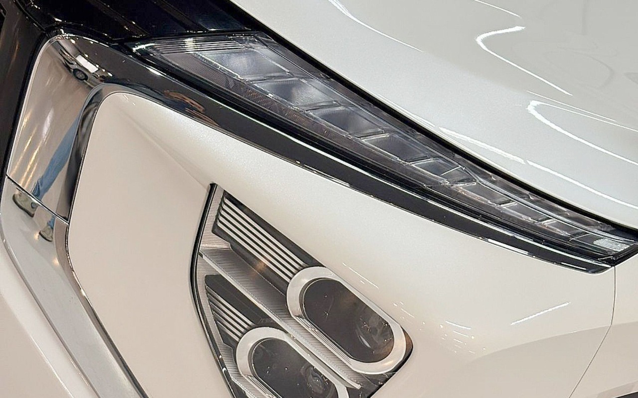 imagem-https://www.socarrao.com.br/sc-vehicle-images-prod/2514089/1783516319362-TUlUU1VCSVNISSBFQ0xJUFNFIEhQRSAtIDIwMjMgLSBCUkFOQ08gLSBTRFk0RTc2ICgxMCkuanBn.jpg