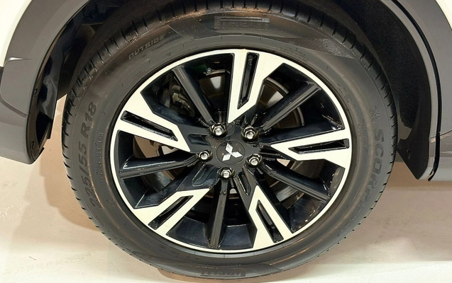 imagem-https://www.socarrao.com.br/sc-vehicle-images-prod/2514089/1783516319748-TUlUU1VCSVNISSBFQ0xJUFNFIEhQRSAtIDIwMjMgLSBCUkFOQ08gLSBTRFk0RTc2ICgxMykuanBn.jpg
