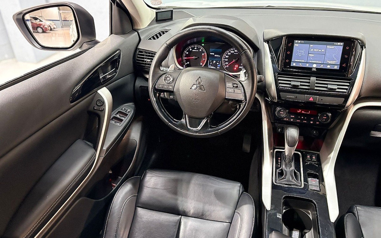 imagem-https://www.socarrao.com.br/sc-vehicle-images-prod/2514089/1783516320230-TUlUU1VCSVNISSBFQ0xJUFNFIEhQRSAtIDIwMjMgLSBCUkFOQ08gLSBTRFk0RTc2ICgxNykuanBn.jpg