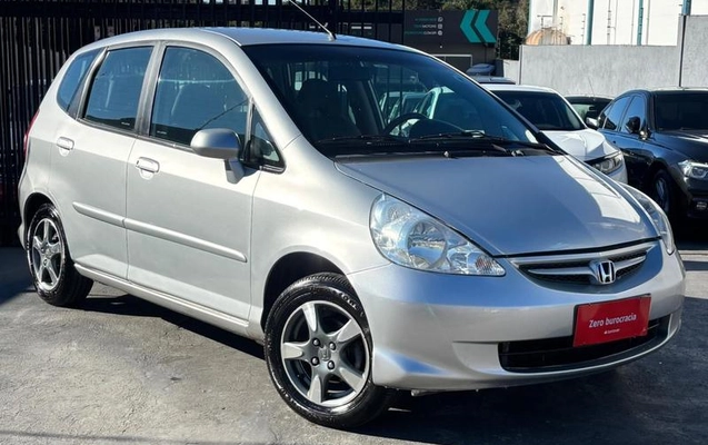 imagem-https://www.socarrao.com.br/sc-vehicle-images-prod/2514739/1787684903086-8259265_0_B_e0725c8bda.jpeg