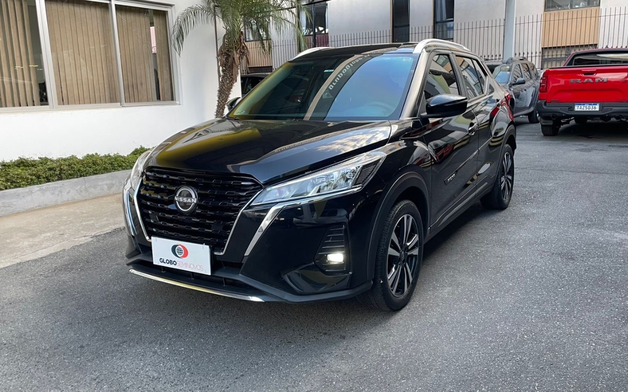 Nissan KICKS 2023 Preto — foto 1 de 3