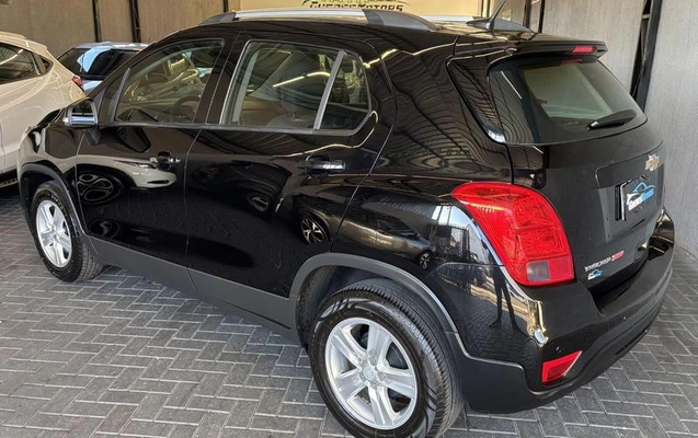 imagem-https://www.socarrao.com.br/sc-vehicle-images-prod/2514881/1789404777118-8257429_6_B_4f8550e7ad.jpeg