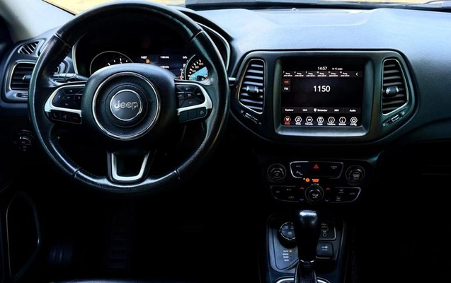 imagem-https://www.socarrao.com.br/sc-vehicle-images-prod/2516936/1785238754718-8259850_9_B_122ac907a7.jpeg