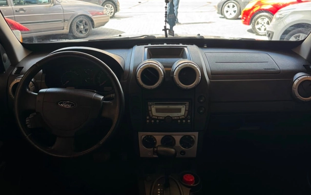 imagem-https://www.socarrao.com.br/sc-vehicle-images-prod/2517836/1788196910354-ODYwYWY1YjctZjY2MS00ZmM3LTg2MjEtNDJiMDkzYjc1NGE2LmpwZWc.jpeg