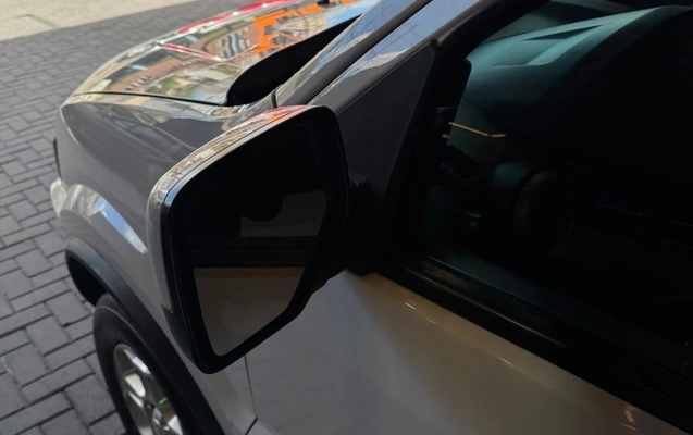imagem-https://www.socarrao.com.br/sc-vehicle-images-prod/2517836/1788196910519-YTg5NzgwM2MtN2EzNC00OTg0LTg2NjQtYjdhZGEwNTQ5YTM2LmpwZWc.jpeg
