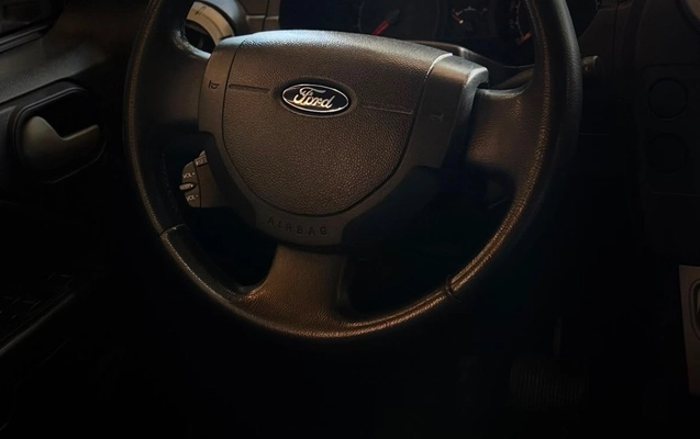 imagem-https://www.socarrao.com.br/sc-vehicle-images-prod/2517836/1788196910676-YzRmNDkxYzctMjYzYS00MGIyLWI1MzgtMDFhMzYyYTMwZGM0LmpwZWc.jpeg