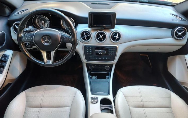 imagem-https://www.socarrao.com.br/sc-vehicle-images-prod/2517990/1789478916883-8258872_9_B_2db167d752.jpeg