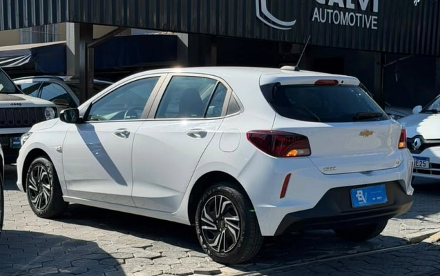 imagem-https://www.socarrao.com.br/sc-vehicle-images-prod/2518125/1783531954922-69436a4e86c142c86.jpeg