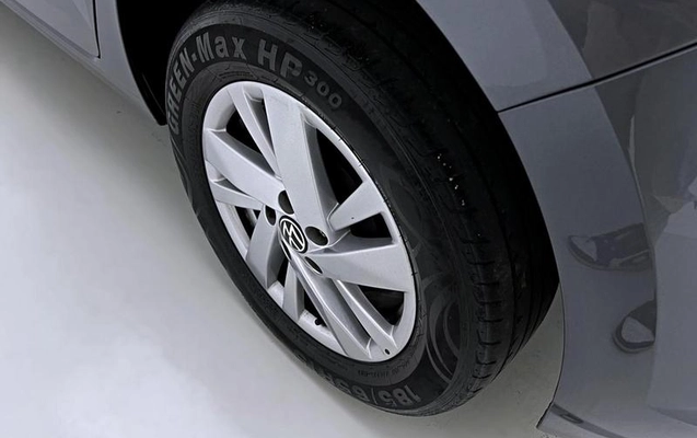 imagem-https://www.socarrao.com.br/sc-vehicle-images-prod/2518380/1791467892132-8244550_13_B_af851875c6.jpeg