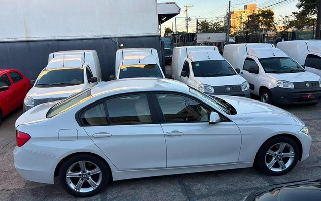 imagem-https://www.socarrao.com.br/sc-vehicle-images-prod/2518558/1783964658389-7776620_1_B_87f644de80.jpeg