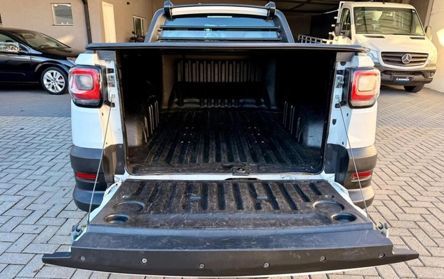 imagem-https://www.socarrao.com.br/sc-vehicle-images-prod/2518595/1787855426487-8260652_7_B_e43f573b11.jpeg