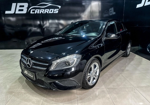 Mercedes-Benz A-200 2014 Preto — foto 1 de 3