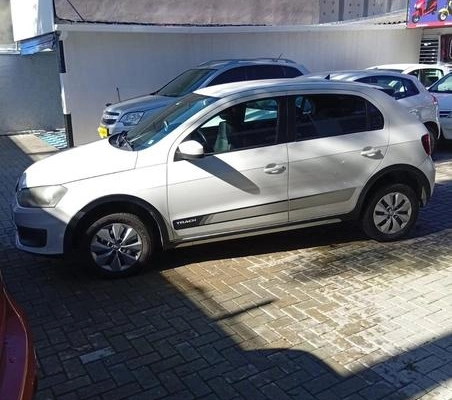 imagem-https://www.socarrao.com.br/sc-vehicle-images-prod/2518687/1786038749011-8226139_12_B_acbecdb341.jpeg