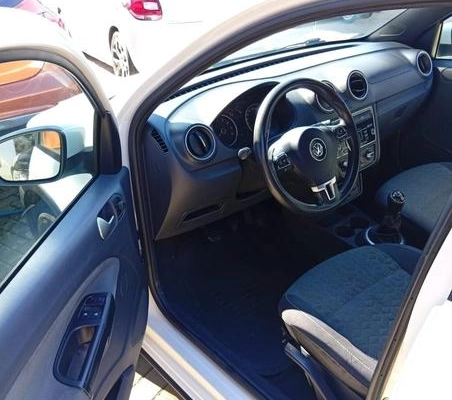 imagem-https://www.socarrao.com.br/sc-vehicle-images-prod/2518687/1786038749036-8226139_12_B_84ee7a1b21.jpeg
