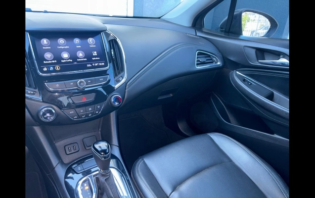 imagem-https://www.socarrao.com.br/sc-vehicle-images-prod/2518863/1784388876459-MTMucG5n.png