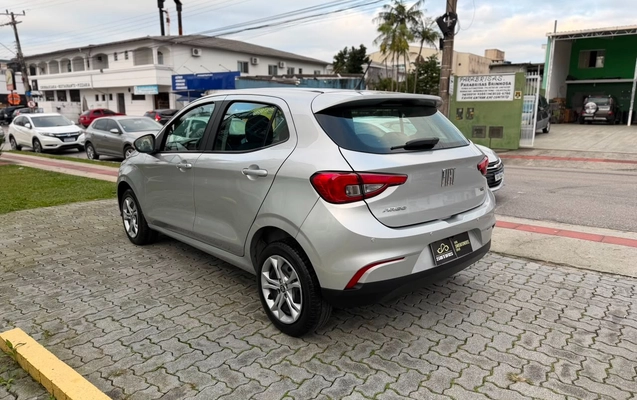 imagem-https://www.socarrao.com.br/sc-vehicle-images-prod/2519269/1783536242819-237126d1-5eb0-4c21-9ba9-a91c7994babc.jpg