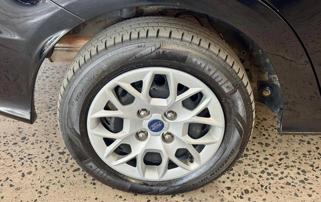 imagem-https://www.socarrao.com.br/sc-vehicle-images-prod/2520249/1784653430605-8196620_6_B_b6bbba66ac.jpeg