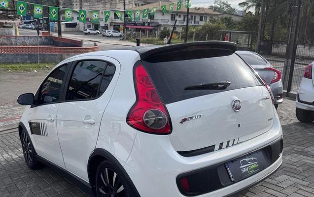 imagem-https://www.socarrao.com.br/sc-vehicle-images-prod/2520356/1783540206278-SU1HLTIwMjYwNzAyLVdBMDA5MS5qcGc.jpg