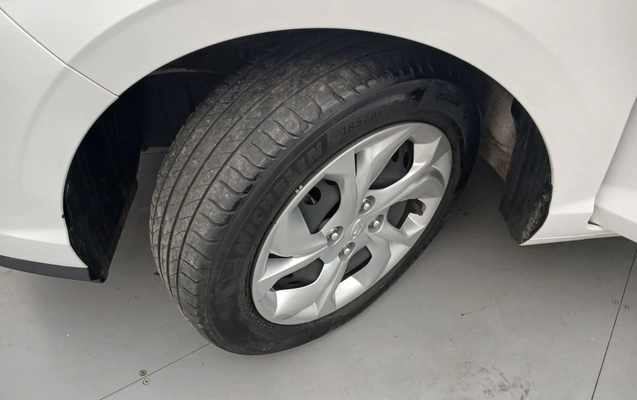 imagem-https://www.socarrao.com.br/sc-vehicle-images-prod/2521035/1783540841223-1_031517.jpg
