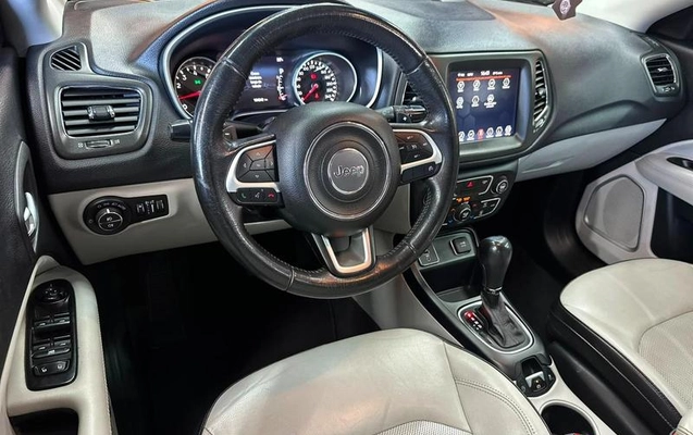 imagem-https://www.socarrao.com.br/sc-vehicle-images-prod/2521503/1790080505451-8261841_1_B_f731840f39.jpeg
