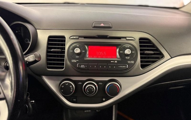 imagem-https://www.socarrao.com.br/sc-vehicle-images-prod/2521852/1789582539143-8261904_13_B_5e0974f5fb.jpeg