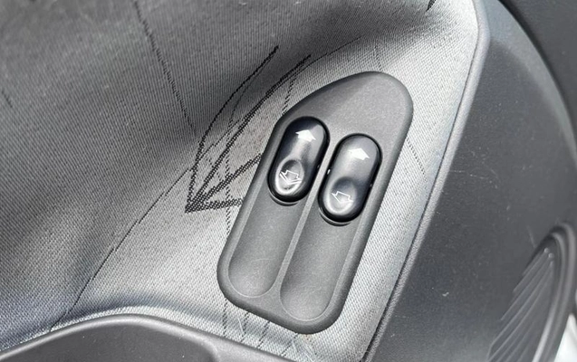 imagem-https://www.socarrao.com.br/sc-vehicle-images-prod/2521869/1787583474214-8253472_9_B_d60a288685.jpeg