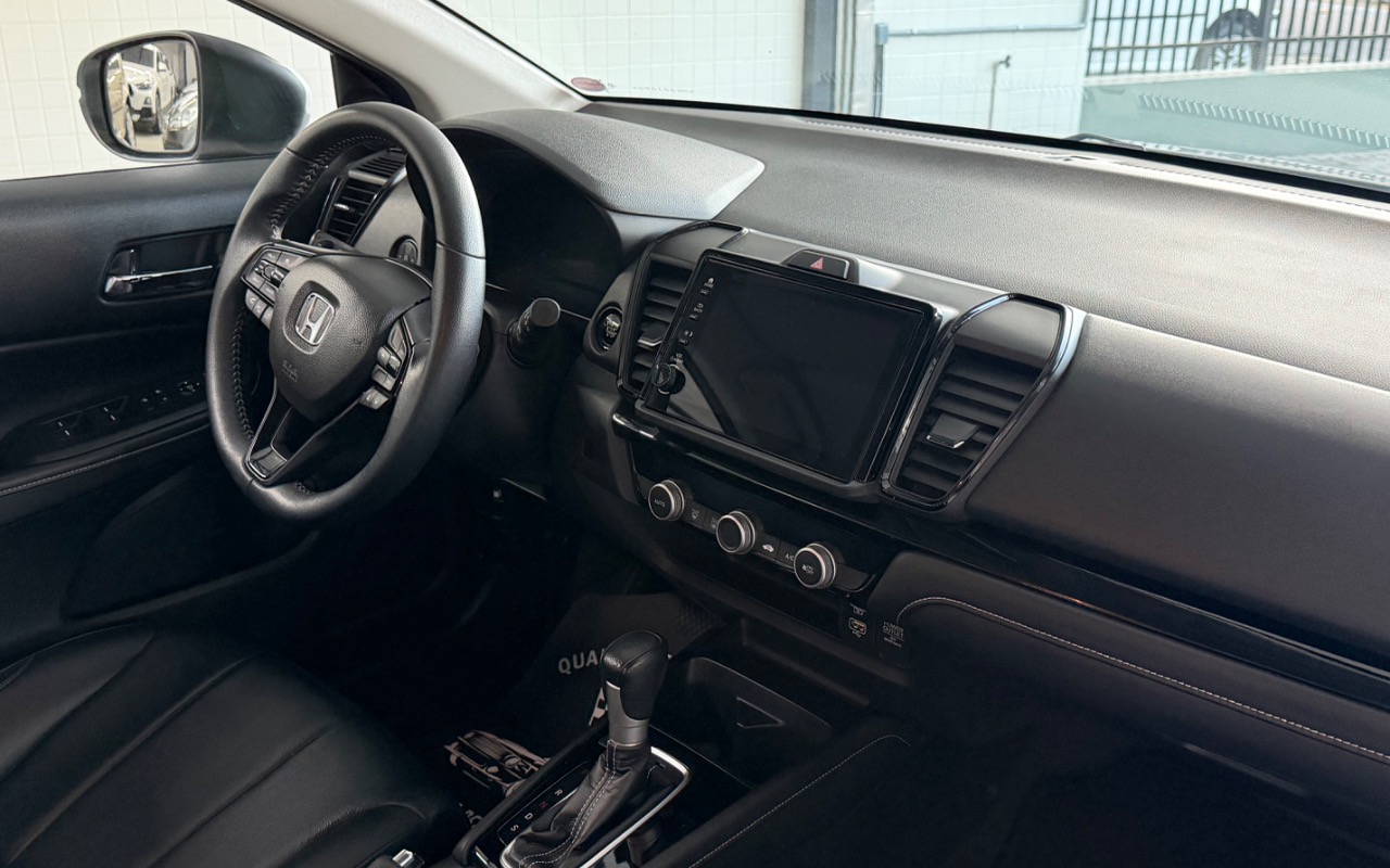 imagem-https://www.socarrao.com.br/sc-vehicle-images-prod/2521891/1783543435405-SU1HXzk3ODIuanBlZw.jpeg