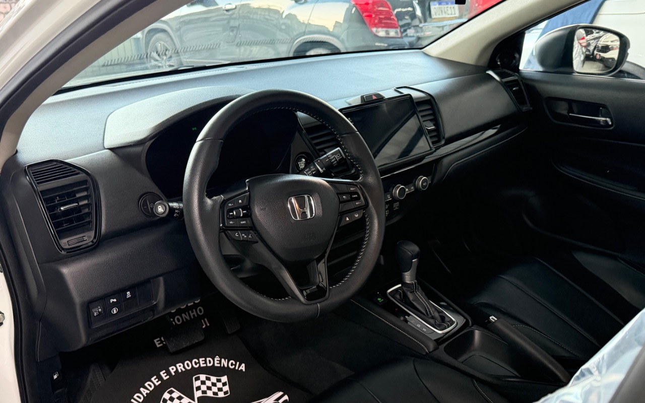 imagem-https://www.socarrao.com.br/sc-vehicle-images-prod/2521891/1783543435467-SU1HXzk3ODQuanBlZw.jpeg