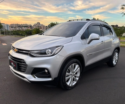Chevrolet Tracker 2017 Prata — foto 1 de 3