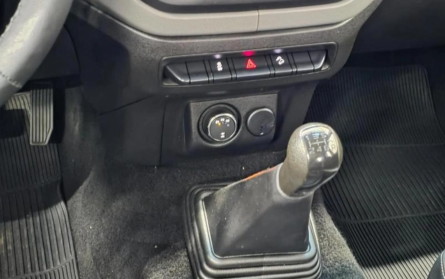 imagem-https://www.socarrao.com.br/sc-vehicle-images-prod/2522568/1789667881996-8254979_6_B_b26cff423c.jpeg