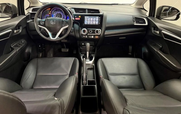 imagem-https://www.socarrao.com.br/sc-vehicle-images-prod/2522861/1787692497709-8262245_12_B_e5aa2f1d45.jpeg