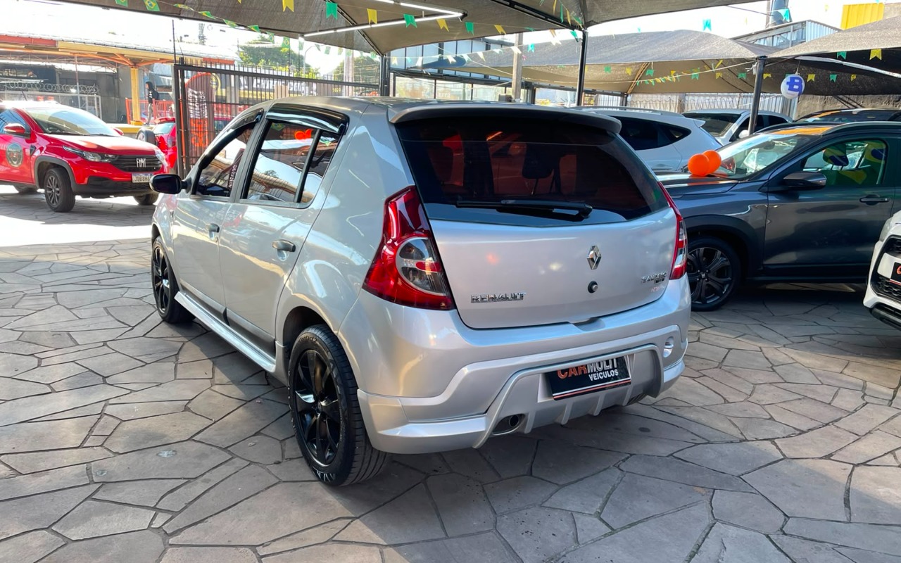 imagem-https://www.socarrao.com.br/sc-vehicle-images-prod/2523060/1783547575411-V2hhdHNBcHAgSW1hZ2UgMjAyNi0wNy0wOCBhdCAxOC40Ni4zMiAoMSkuanBlZw.jpeg